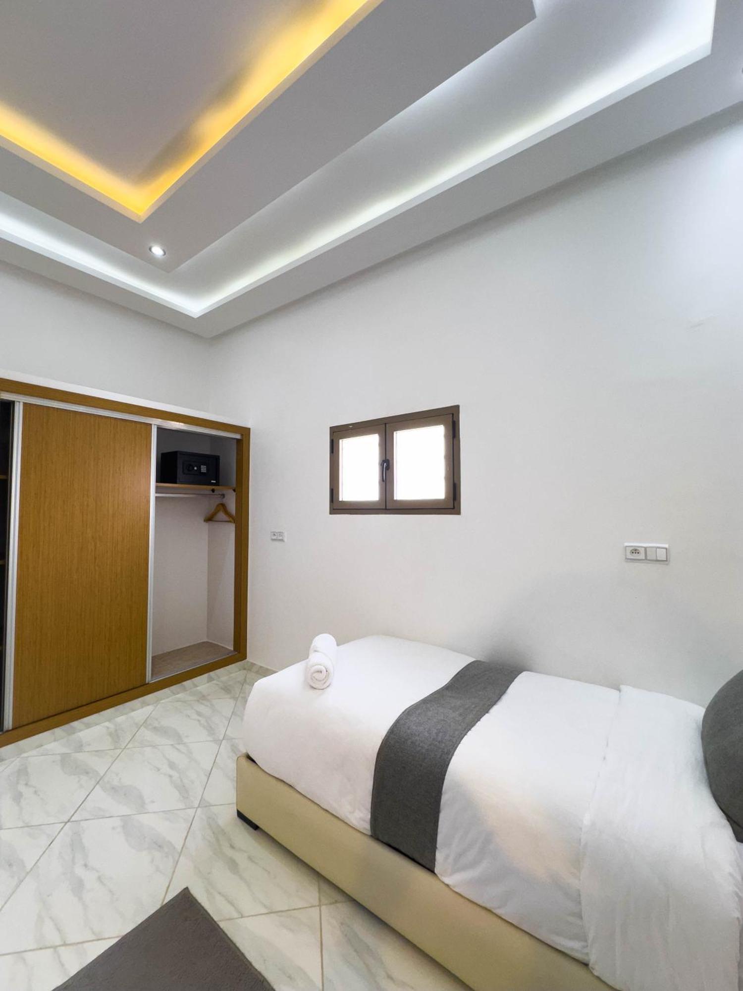 Hotel Apartment America ดาคห์ลา ภายนอก รูปภาพ